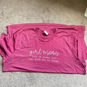 Bella Canvas T with Mom saying